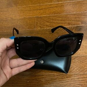 Black Square Sunglasses